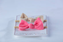 Cargar imagen en el visor de la galería, Mini Bows - Beige y Rosa Fosfo
